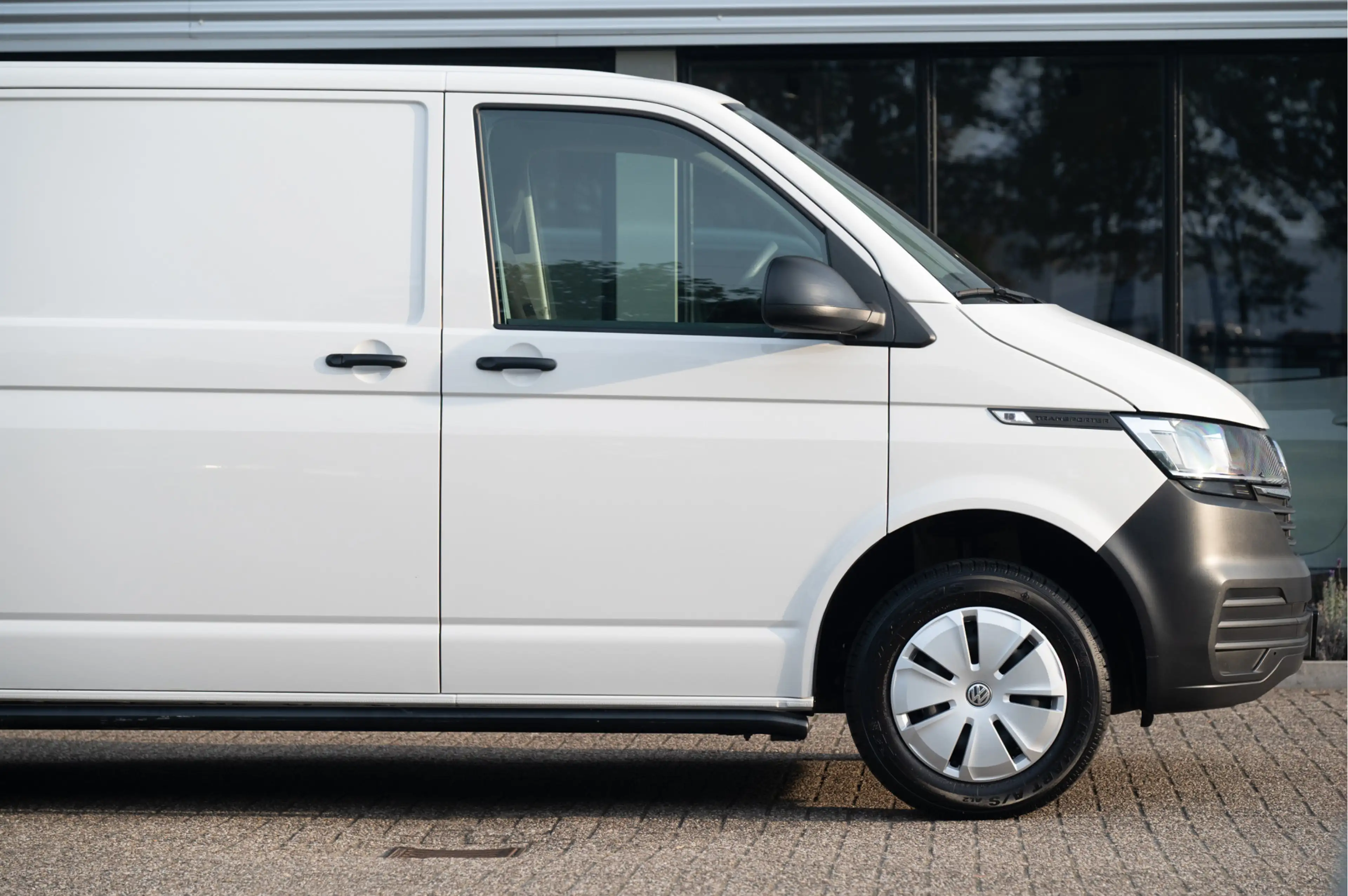 Volkswagen T6.1 Transporter 2.0 TDI L2H1 28 | Cruise | Airco | Bluetooth | Bet — photo 7