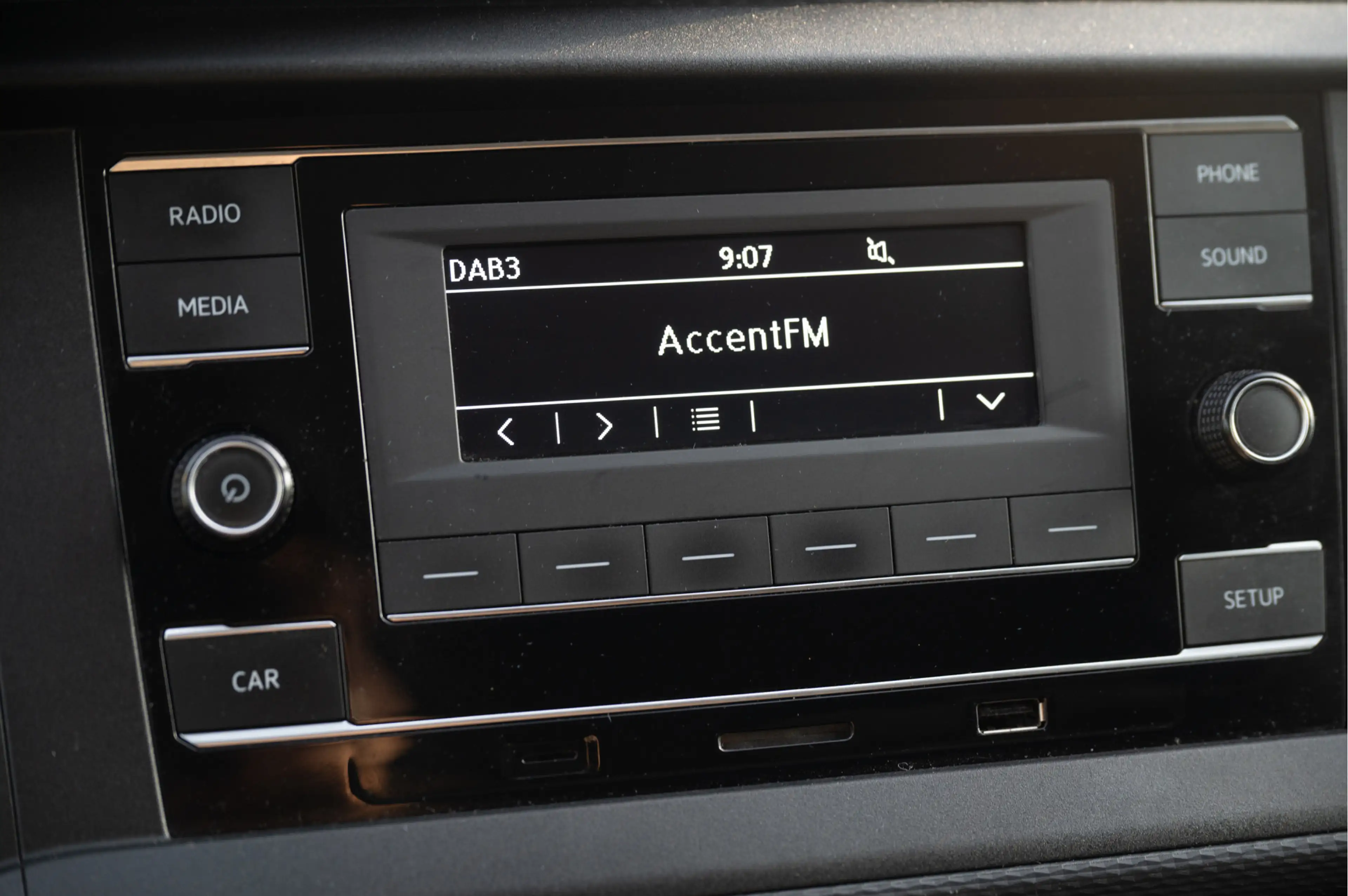 Volkswagen T6.1 Transporter 2.0 TDI L2H1 28 | Cruise | Airco | Bluetooth | Bet — photo 19