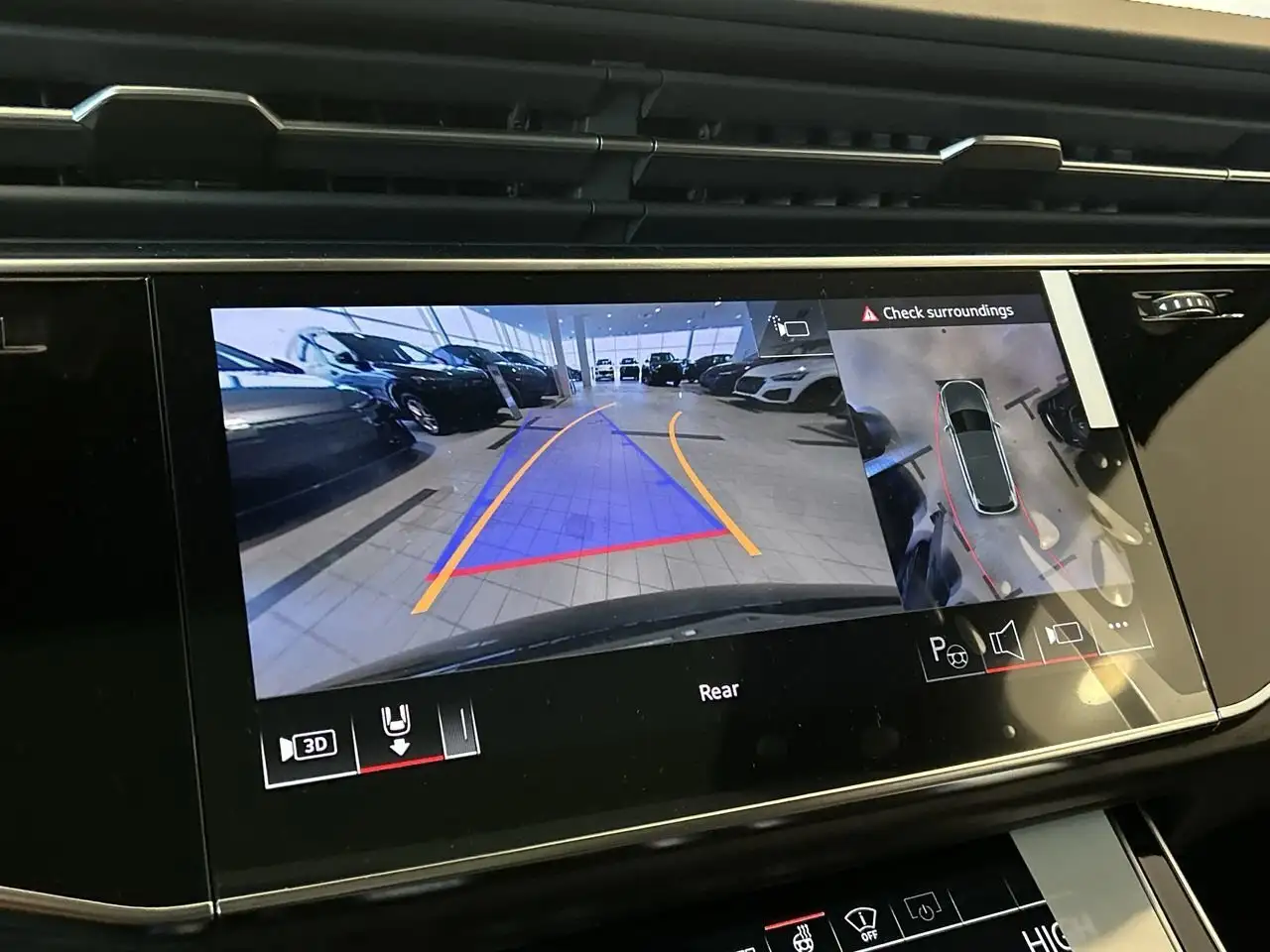 Audi Q7 снимка Audi Q7