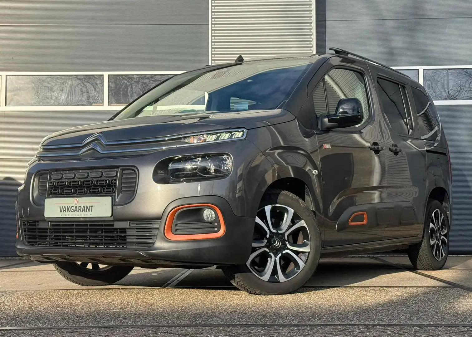 Citroen Berlingo 1.2 PureTech Shine |Trekhaak |Head-up |Stoelverw. Gris - 1