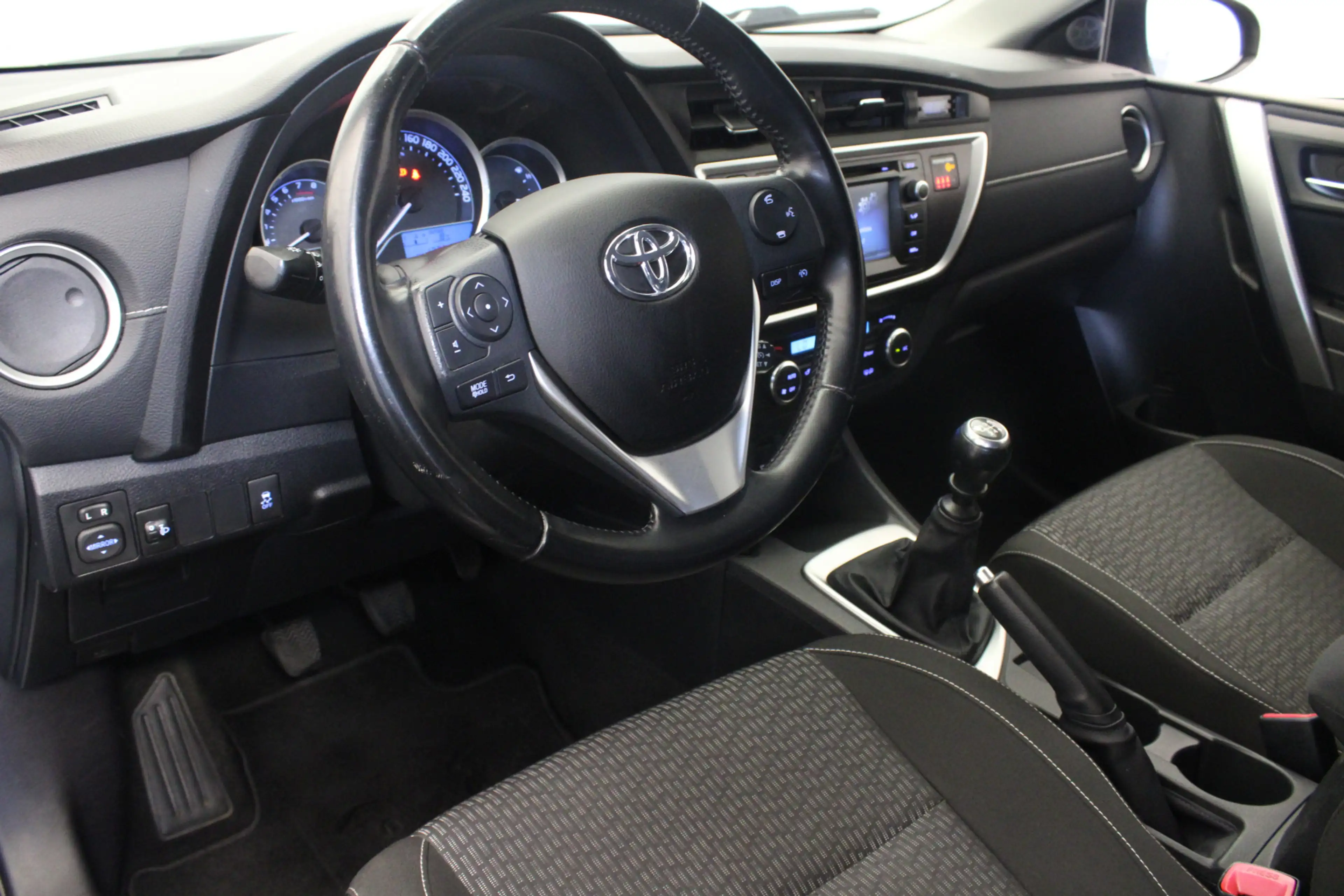 Toyota Auris 1.6 Trend Top 5 editie |Camera|Stoelverw.| — photo 16