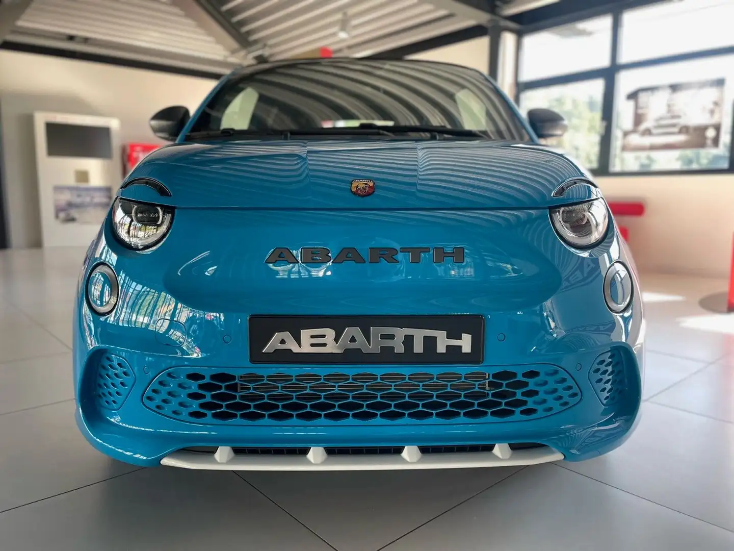 Abarth 500C E Cabrio  Elektro 42 kWh Kék - 2
