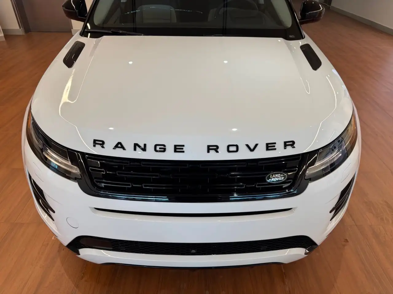 Land Rover Range Rover Evoque снимка Land Rover Range Rover Evoque