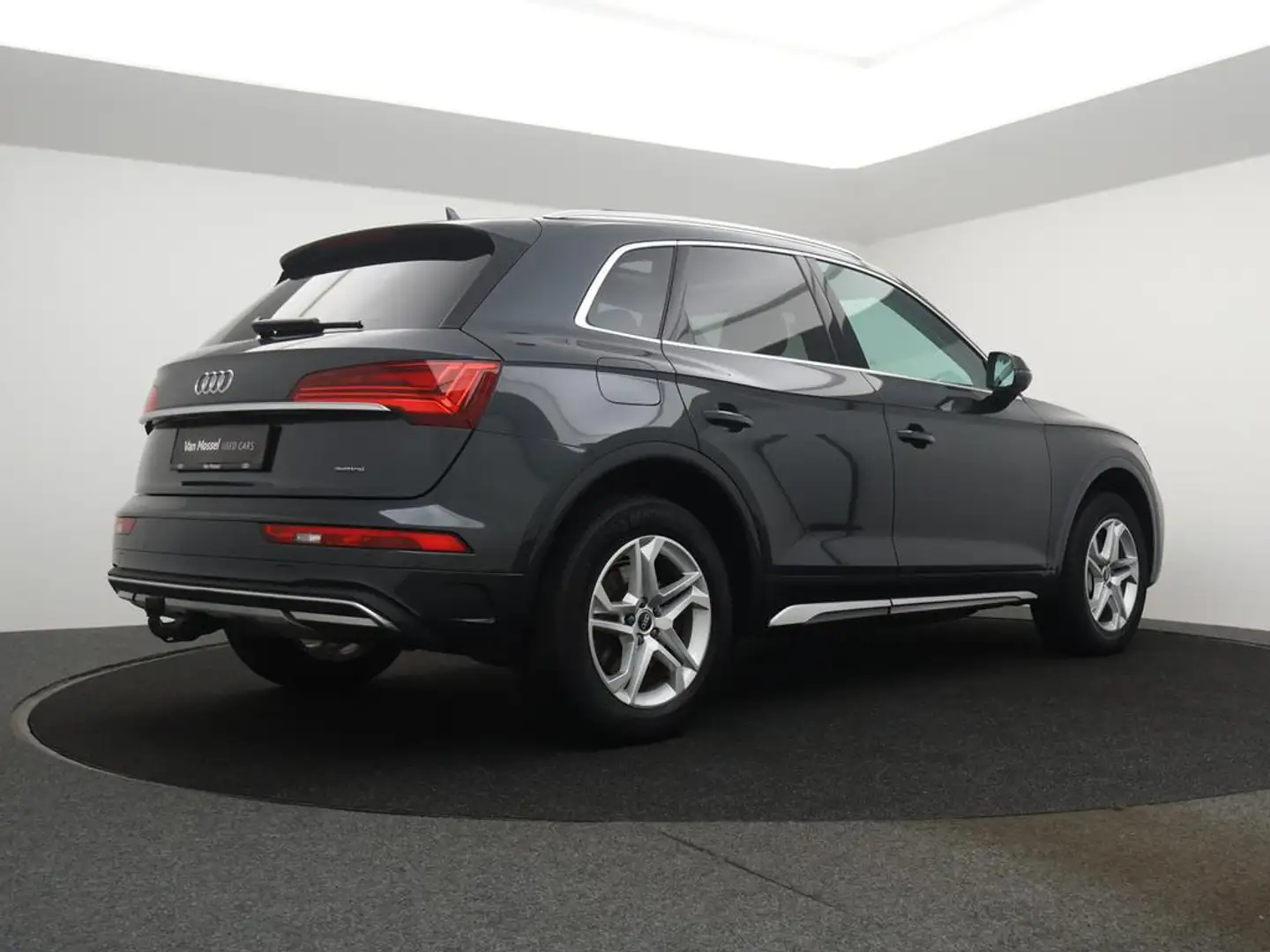 Audi Q5 PHEV Audi Q5  Advanced 50TFSIe PHEV QUATTRO 299PK *AUTOMAAT*PANO DAK*TREKHAAK*LEDER*NAVI*APP CONNECT*BLTH*CRUISE*... Gris - 2