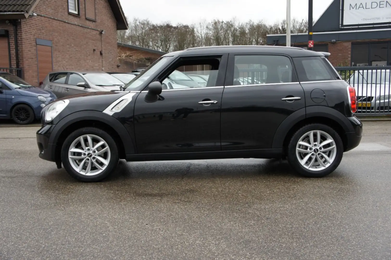 MINI Sonstige 1.6 HOLLAND STREET LEDER/NAVI/CRUISE PERFECTS STAA Schwarz - 2