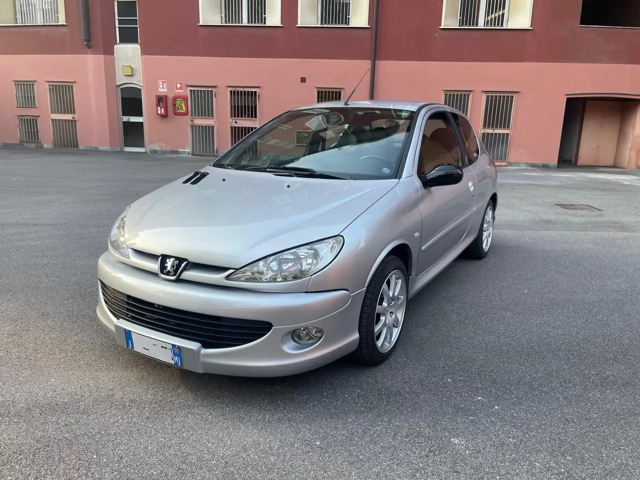 Peugeot 206 3p 2.0 16v GT N.0839 of 4000, foto 2