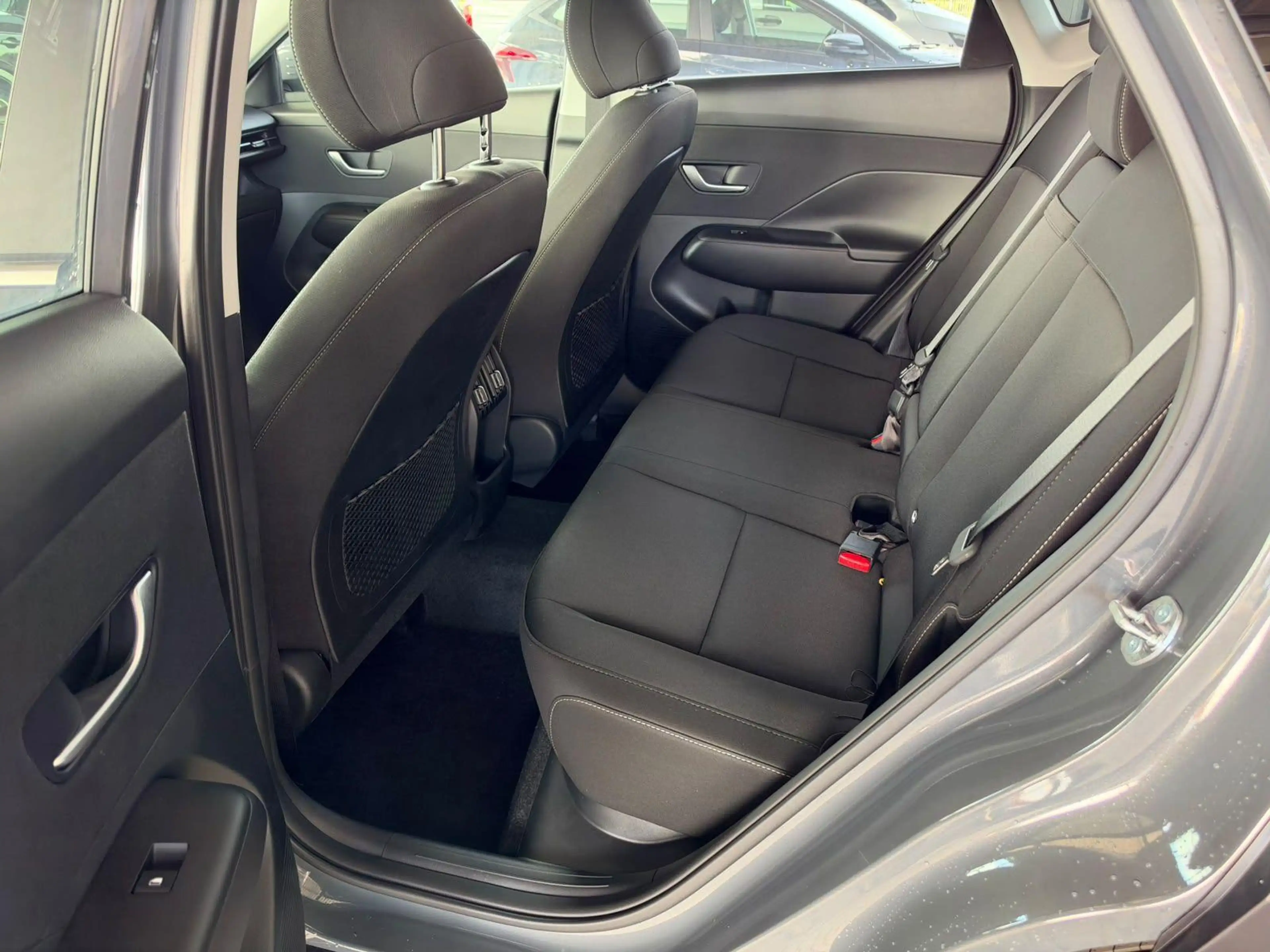 Hyundai KONA Comfort Plus 1.6 T-GDI 2WD 7-DCT / PDC V&H + Kamer — photo 6