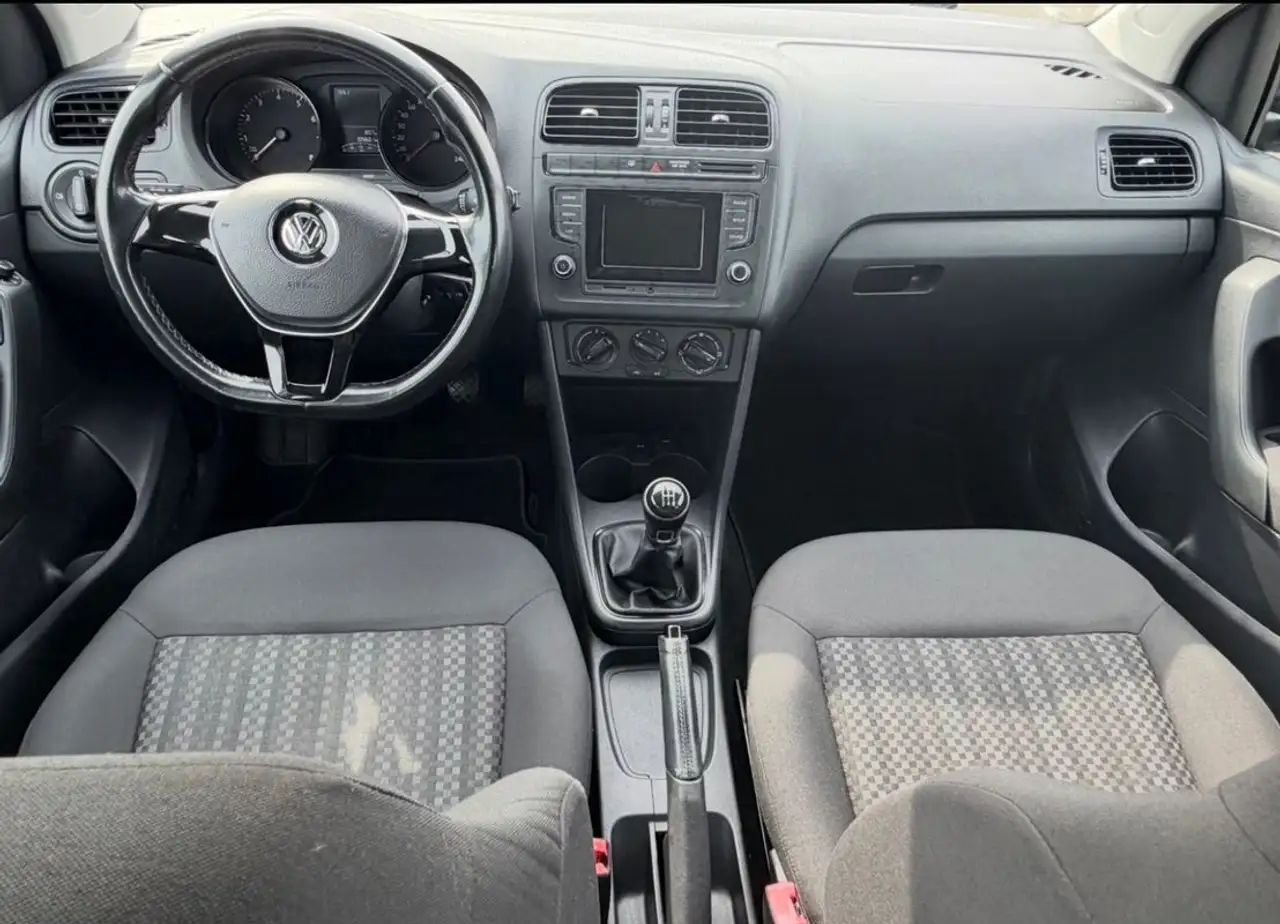 Volkswagen Polo Citadine 5 portes — photo 11