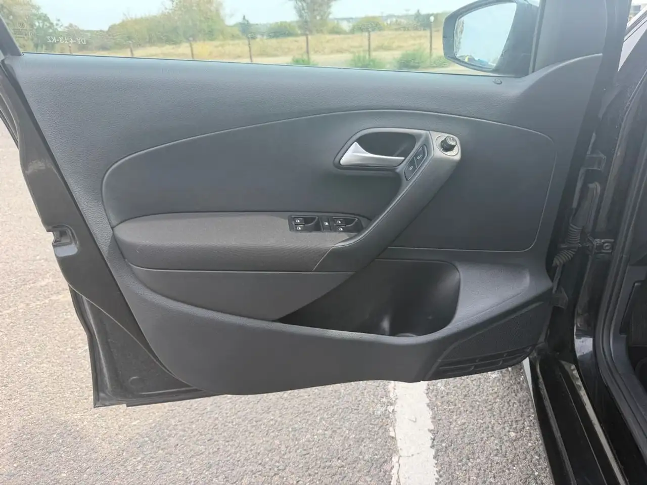 Volkswagen Polo Citadine 5 portes — photo 7