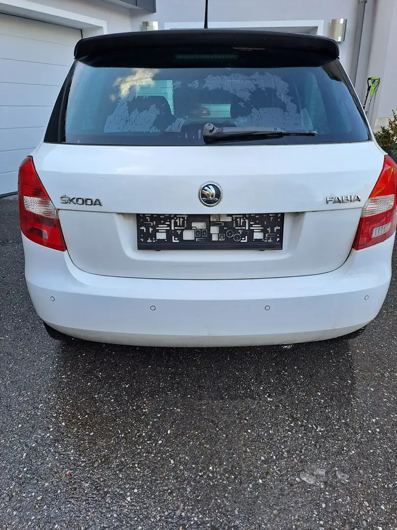 Skoda Fabia Fabia Monte Carlo+ 1,2 TSI Monte Carlo+ Weiß - 2