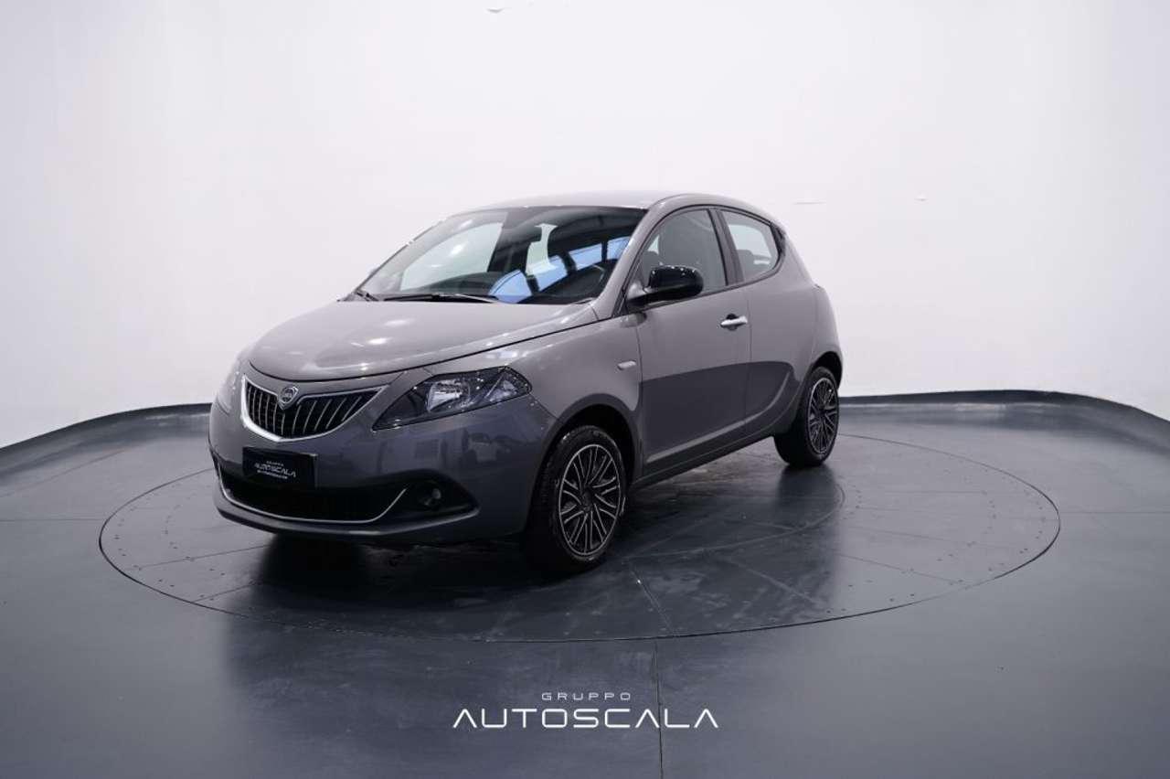 Lancia Ypsilon 1.0 FireFly 5 porte S&S Hybrid Gold