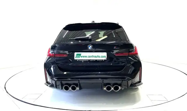 BMW M3 view 4
