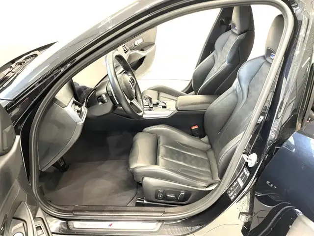 BMW M3 view 7