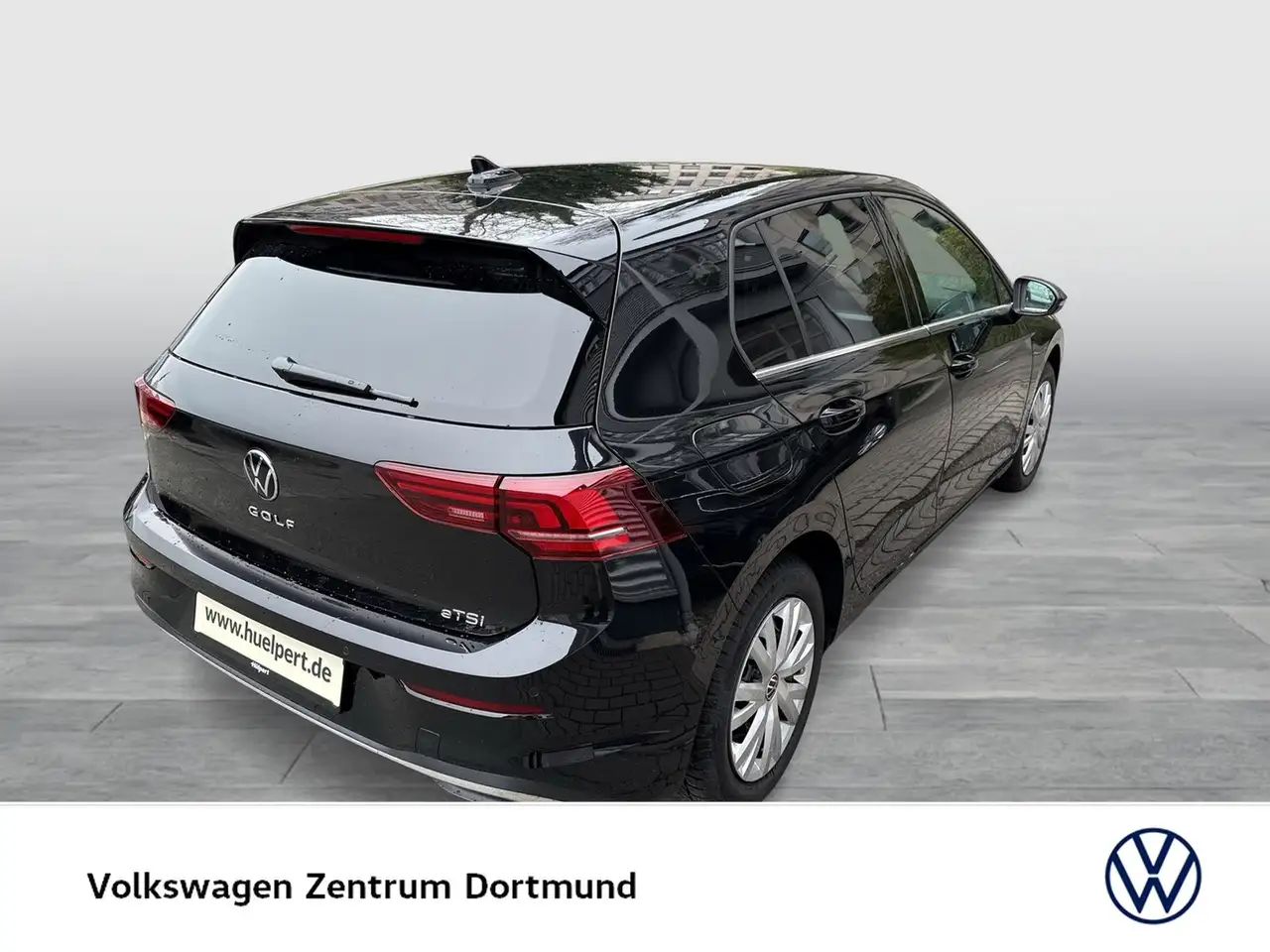 Volkswagen Golf VIII 1.5 eTSI STYLE AHK CAM LM18 3