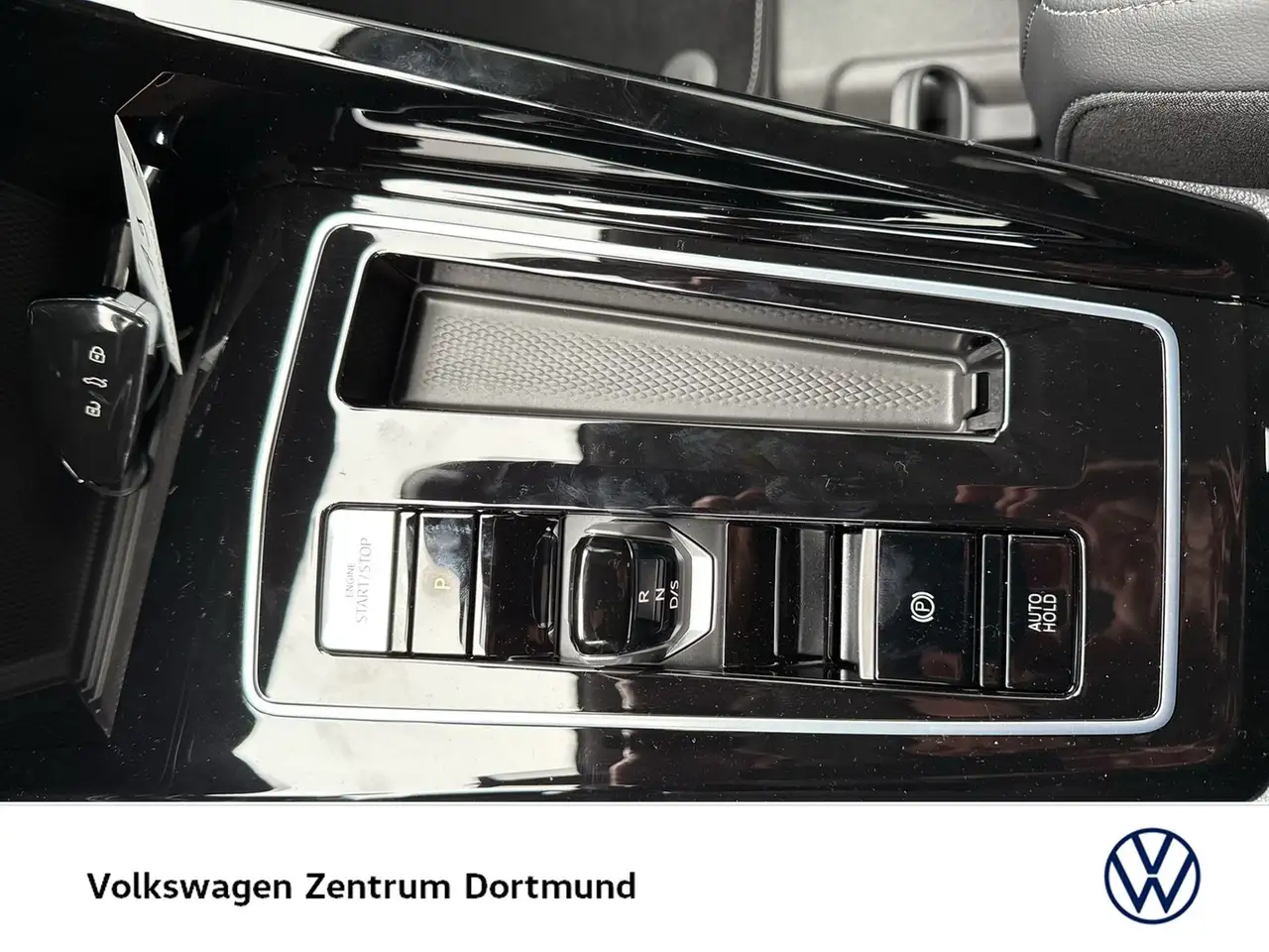 Volkswagen Golf VIII 1.5 eTSI STYLE AHK CAM LM18 15