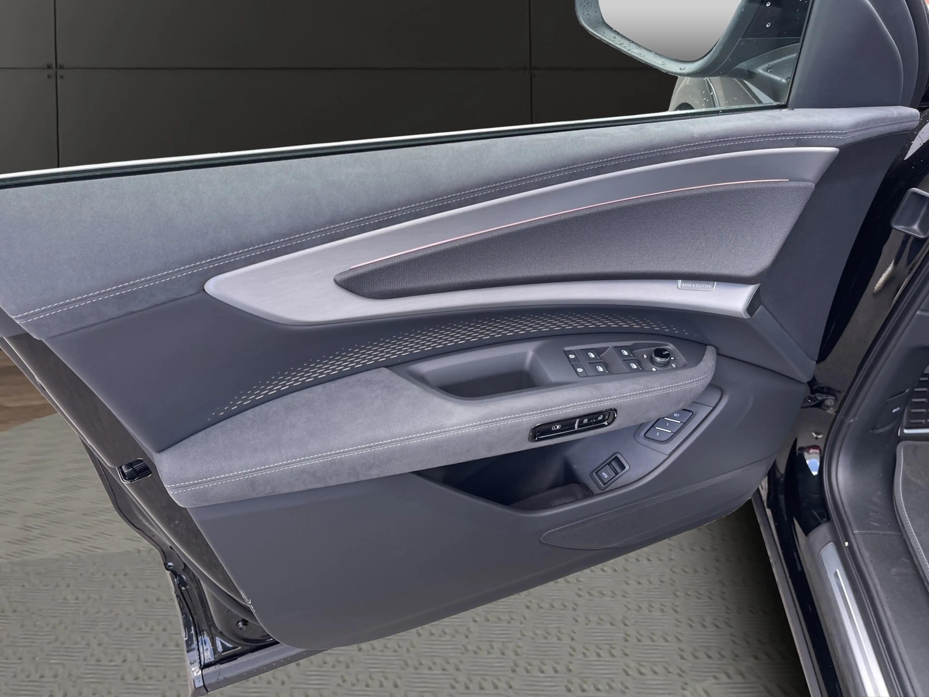 Audi Q7 TDI quattro 20 kW S line B&O + HuD + Pano + AHK — photo 12