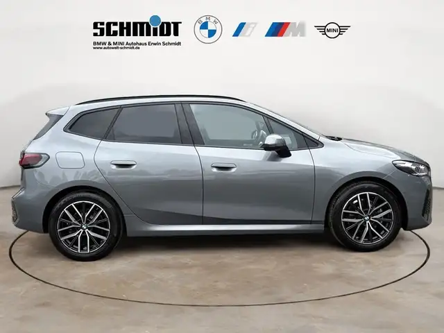 BMW I view 6
