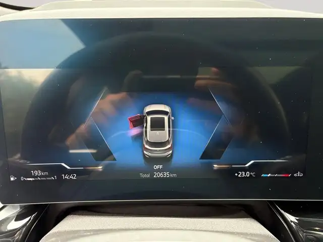 BMW I view 14