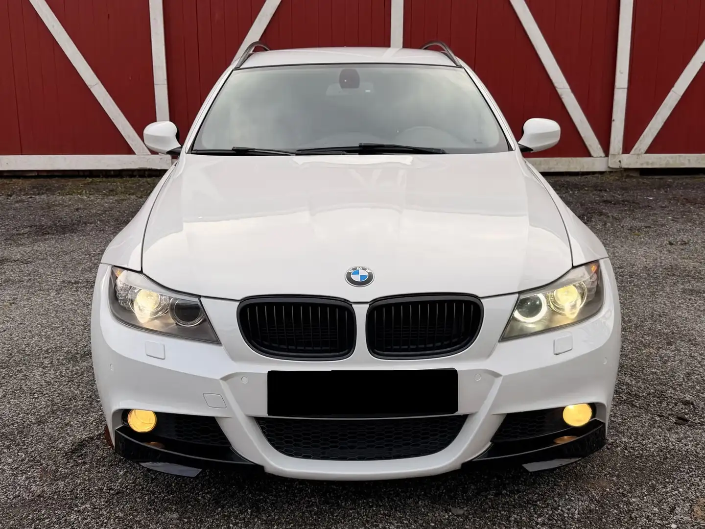 BMW 320 Touring 320 d Blanc - 1