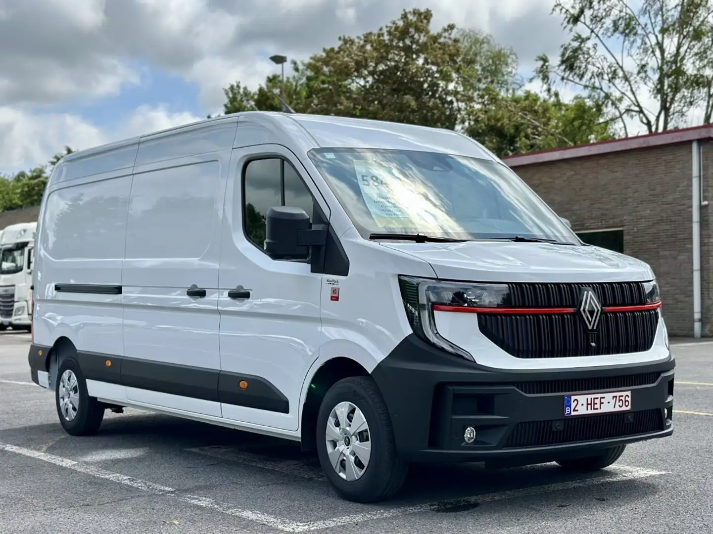 Renault Master Red L3H2 - 32.800€ - Leasing 1.149€/M Wit - 2