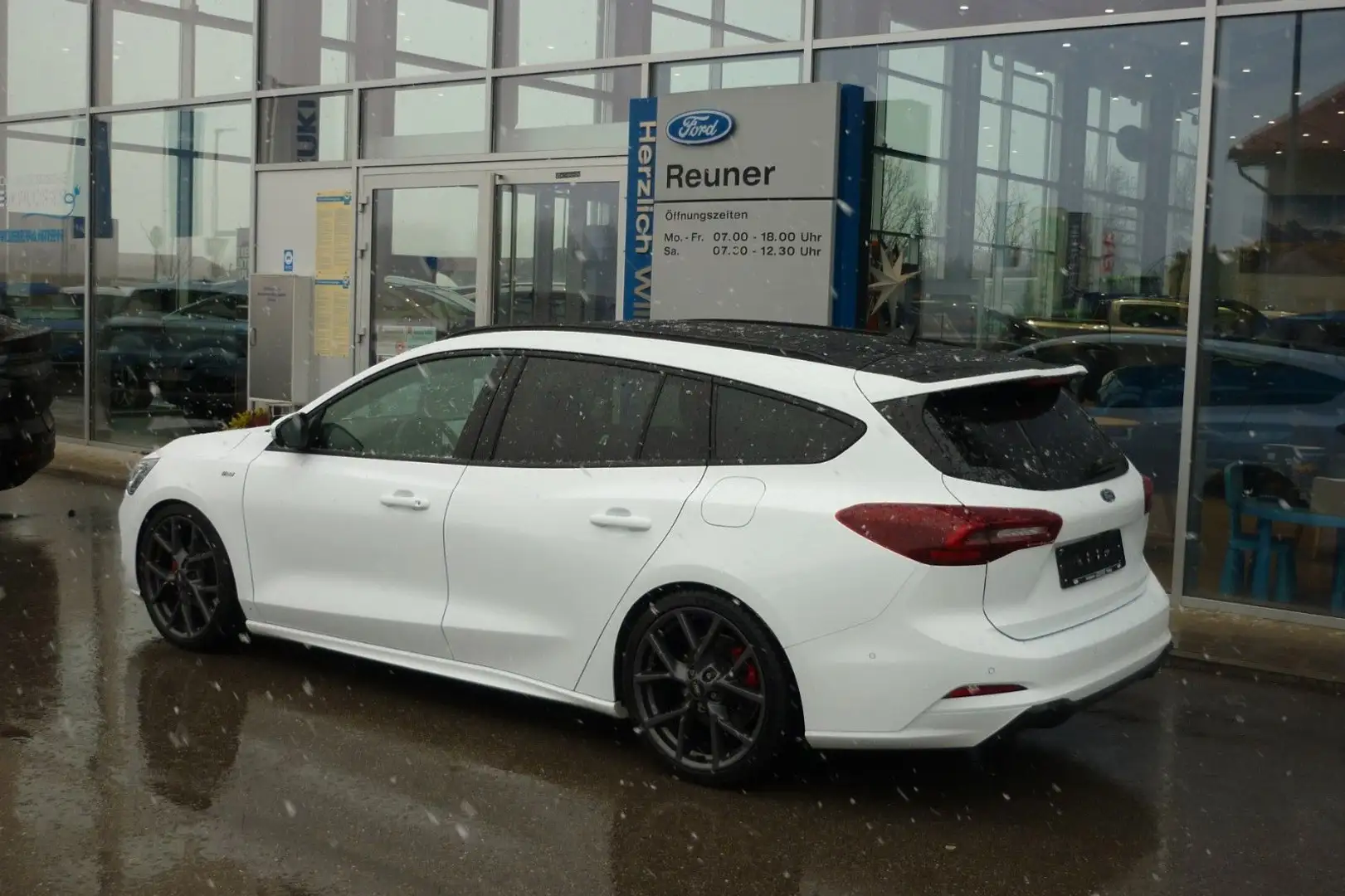 Ford Focus Turnier ST-Line X Edition ST X Optik Weiß - 2