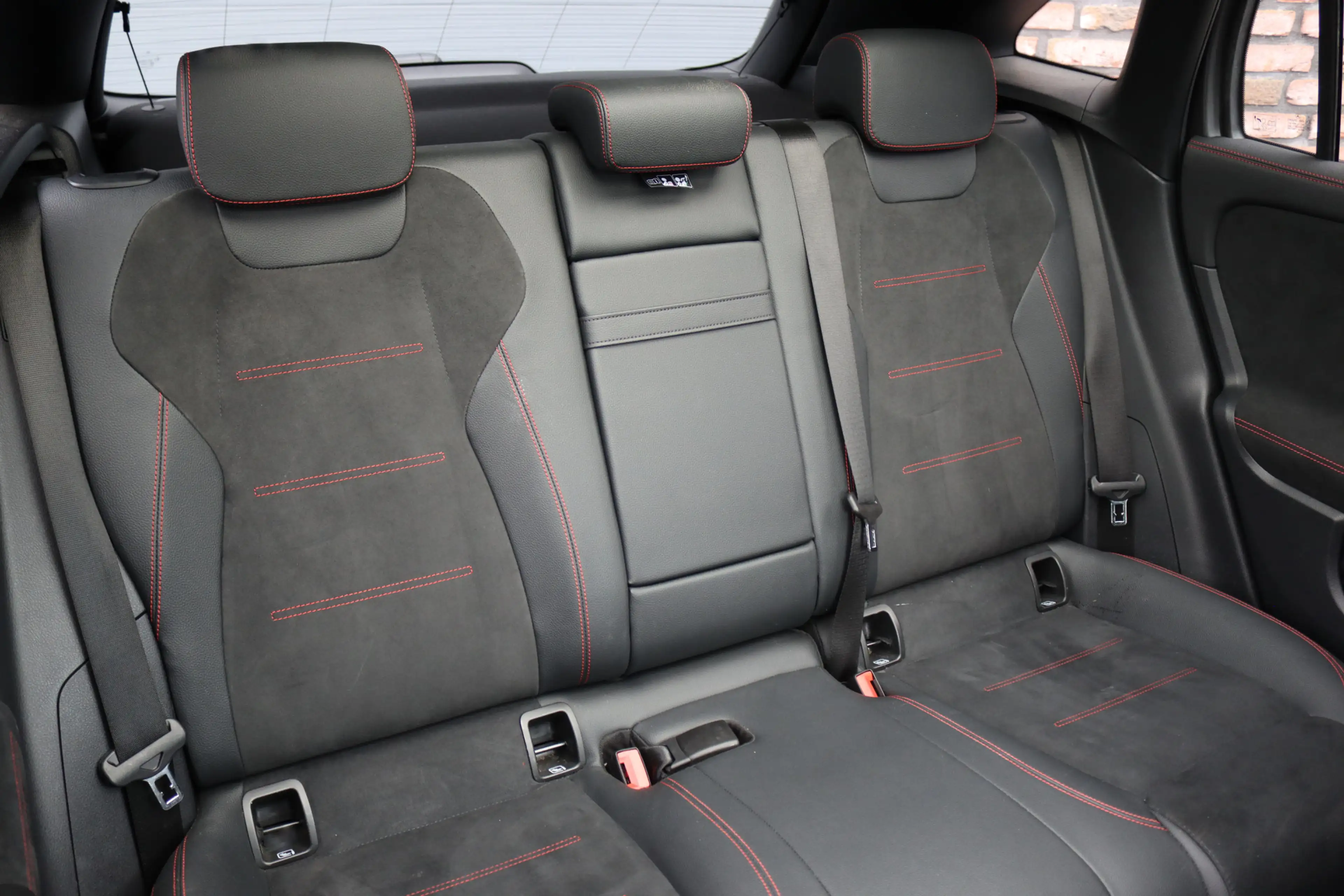 Mercedes-Benz EQA 250 Sport Edition 67 kWh | Panoramadak | Trekhaak | Wi — photo 29