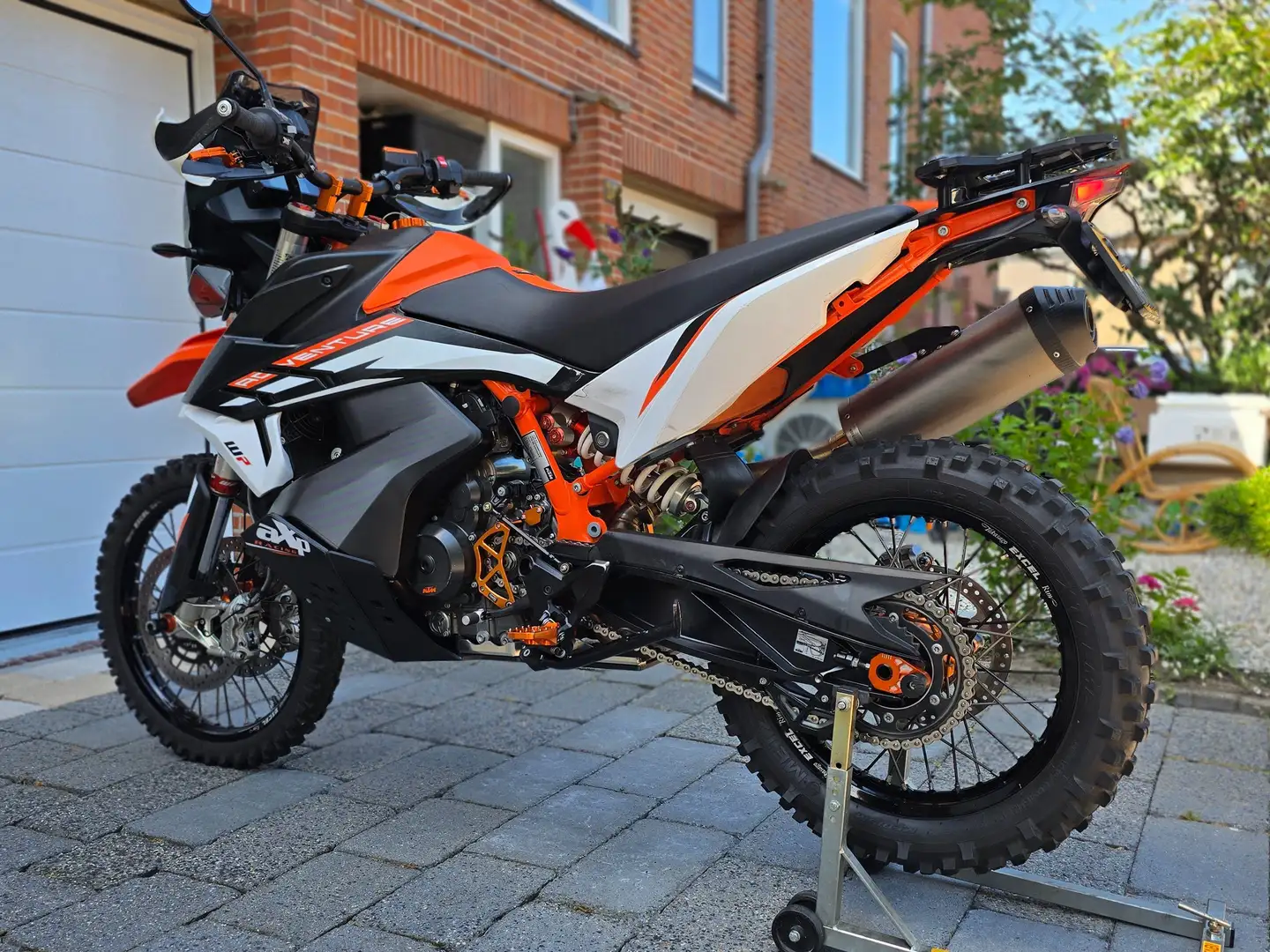 KTM 890 Adventure R Rally Оранжевий - 1