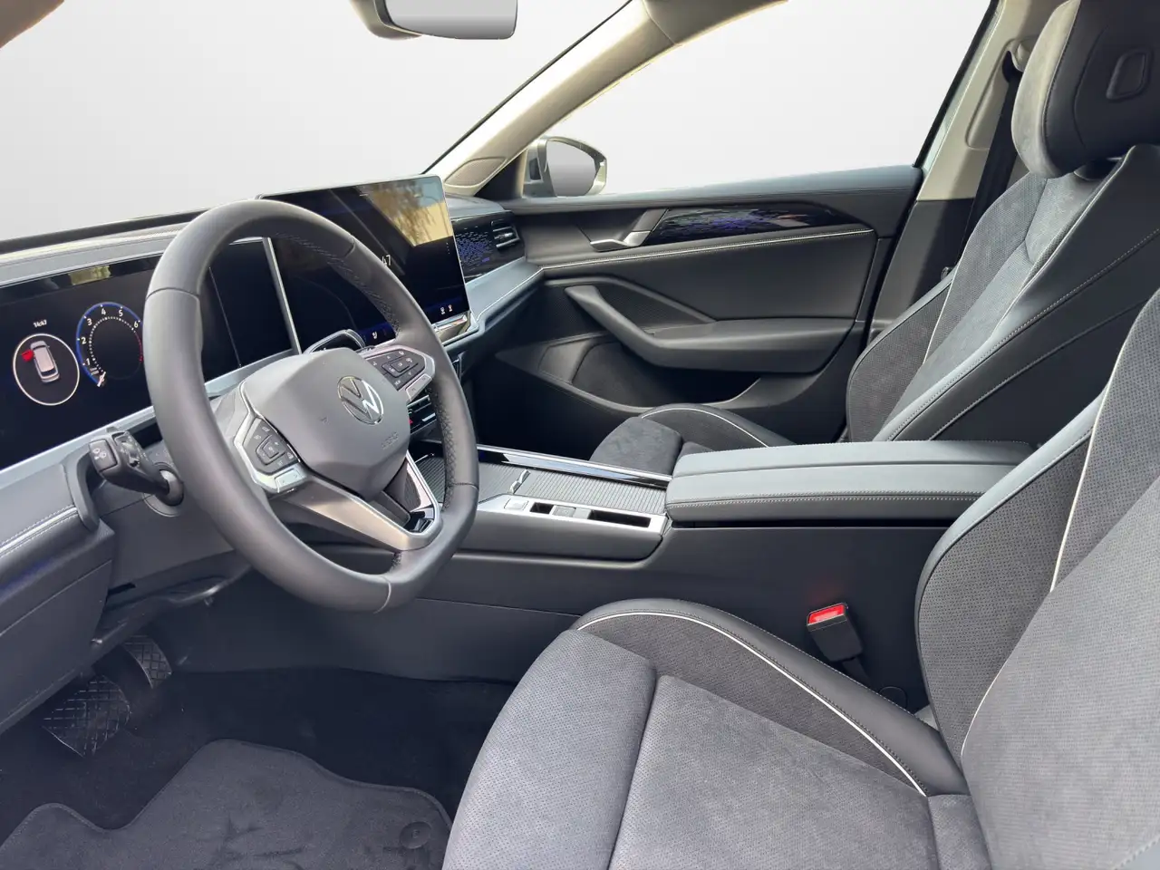 Volkswagen Passat Variant 1.5 eTSI DSG Elegance 8