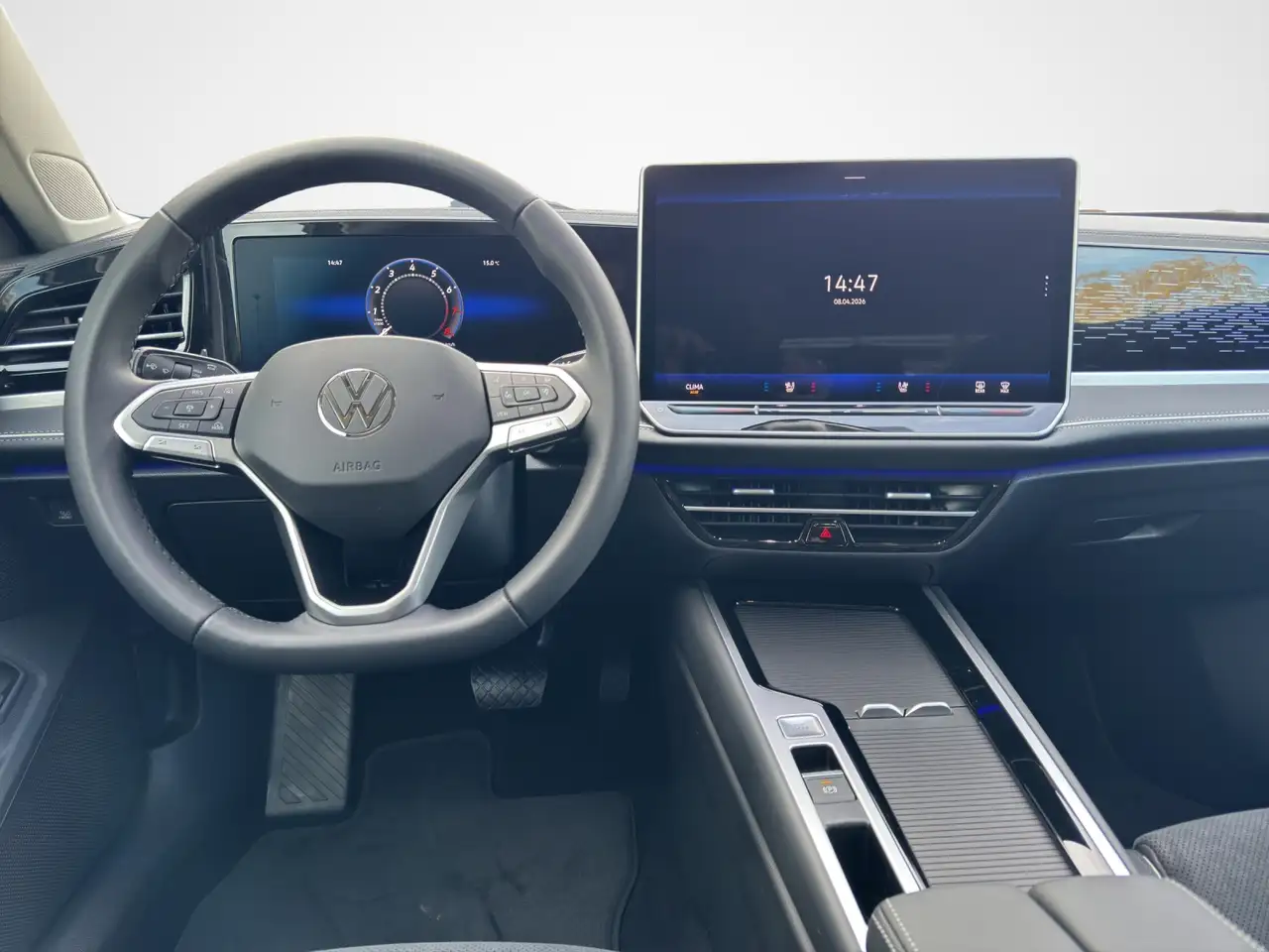 Volkswagen Passat Variant 1.5 eTSI DSG Elegance 9