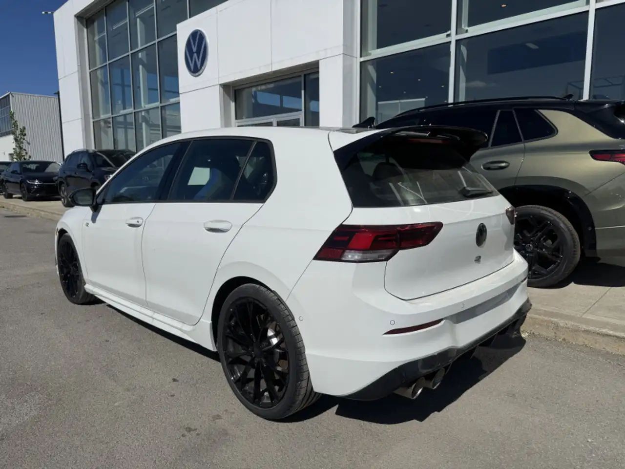Volkswagen Golf R снимка Volkswagen Golf R