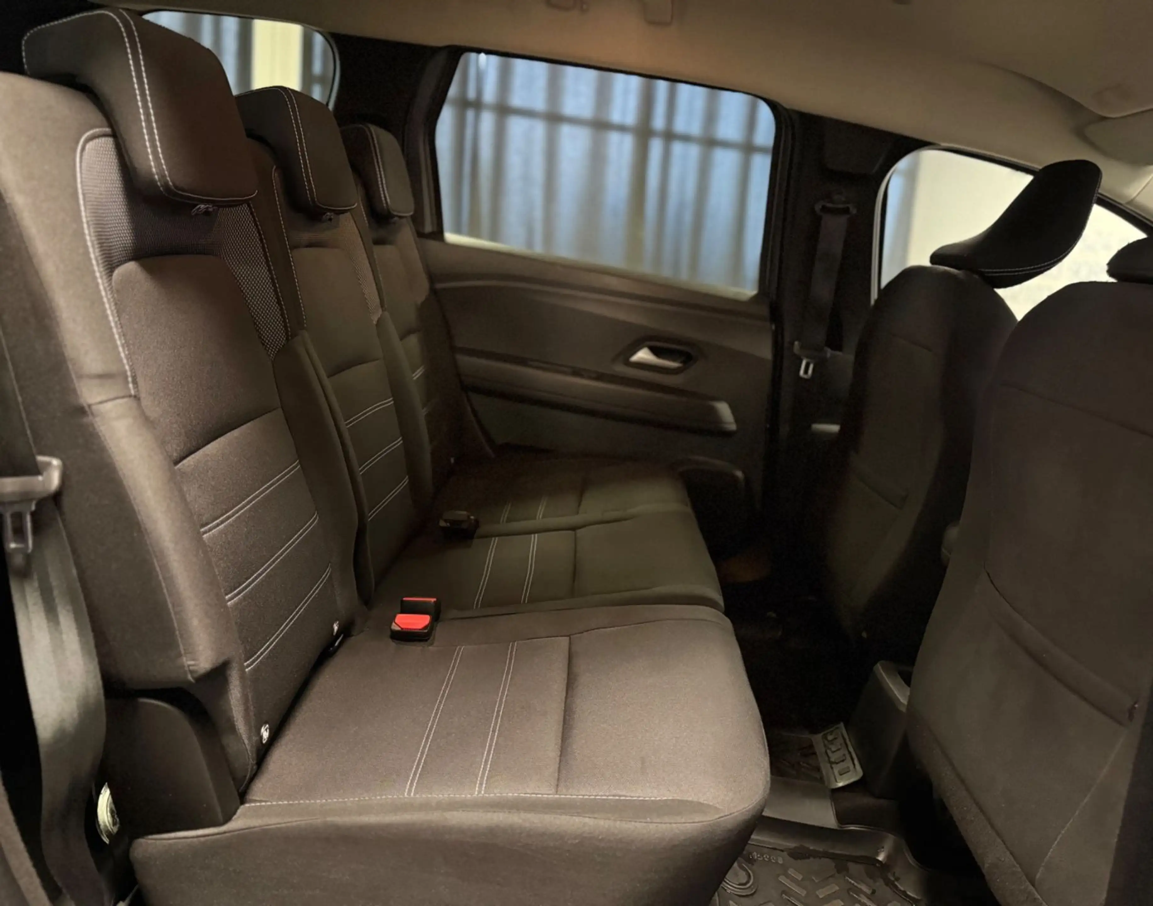 Dacia Jogger TCe 110 Expression Klima*Tempomat*7Sitzer — photo 15