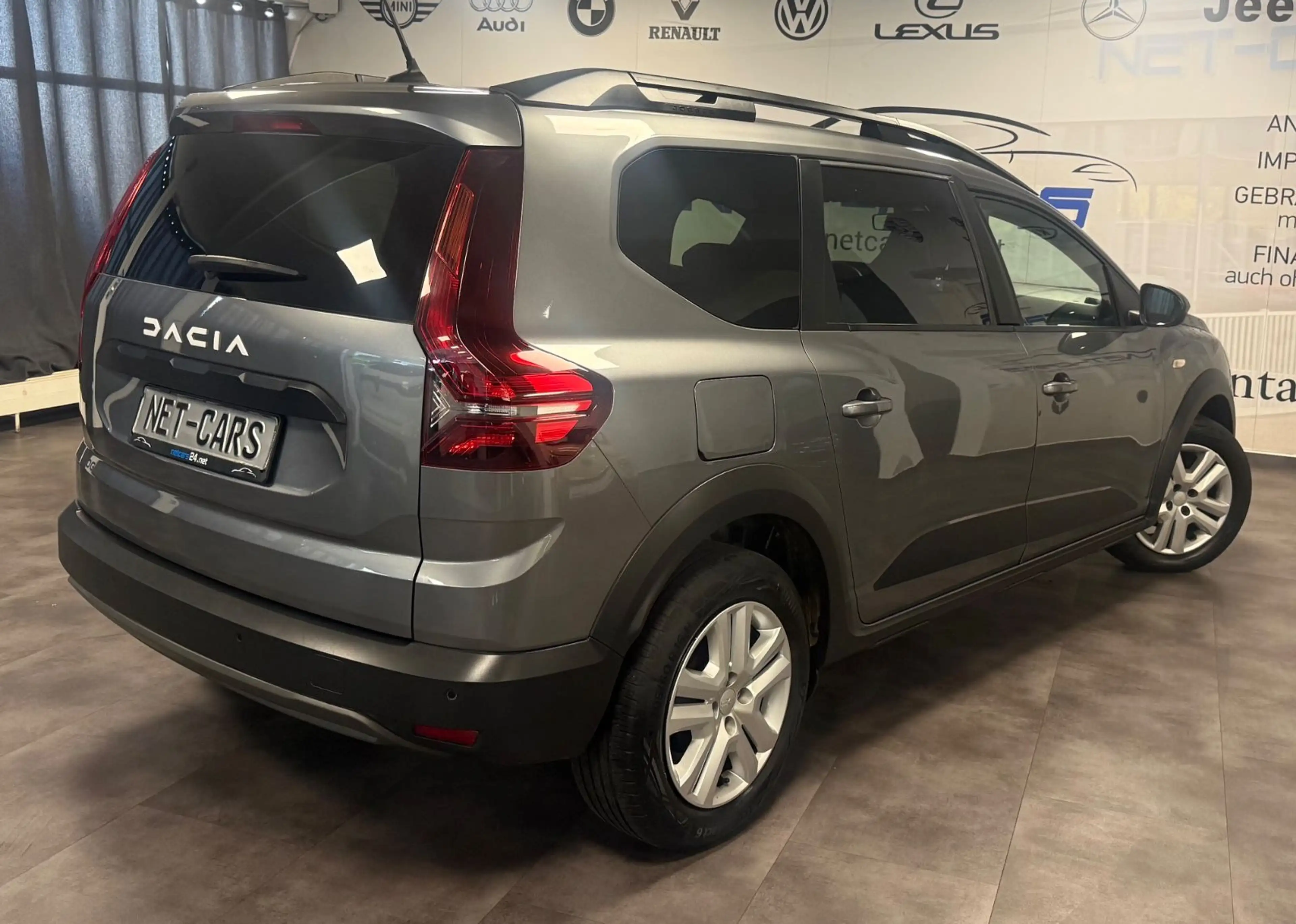 Dacia Jogger TCe 110 Expression Klima*Tempomat*7Sitzer — photo 12
