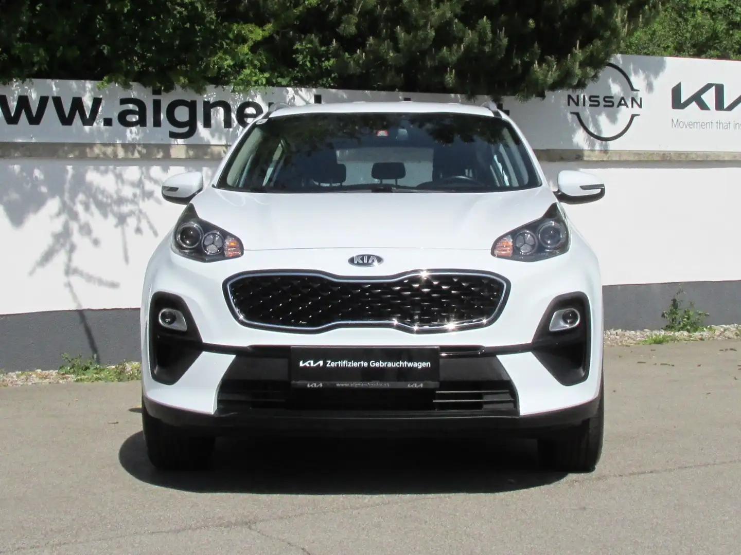 Kia Sportage 1,6 CRDI SCR Silber Weiß - 2