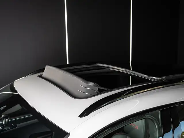 Porsche Macan view 9