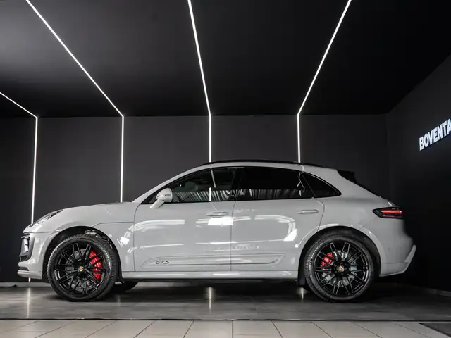 Porsche Macan view 7