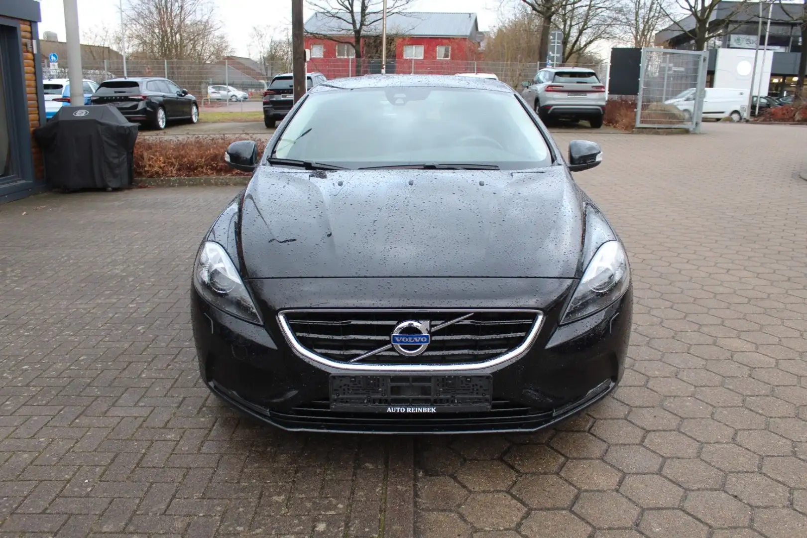 Volvo V40 2.0 D3 Automatik You! Schwarz - 2