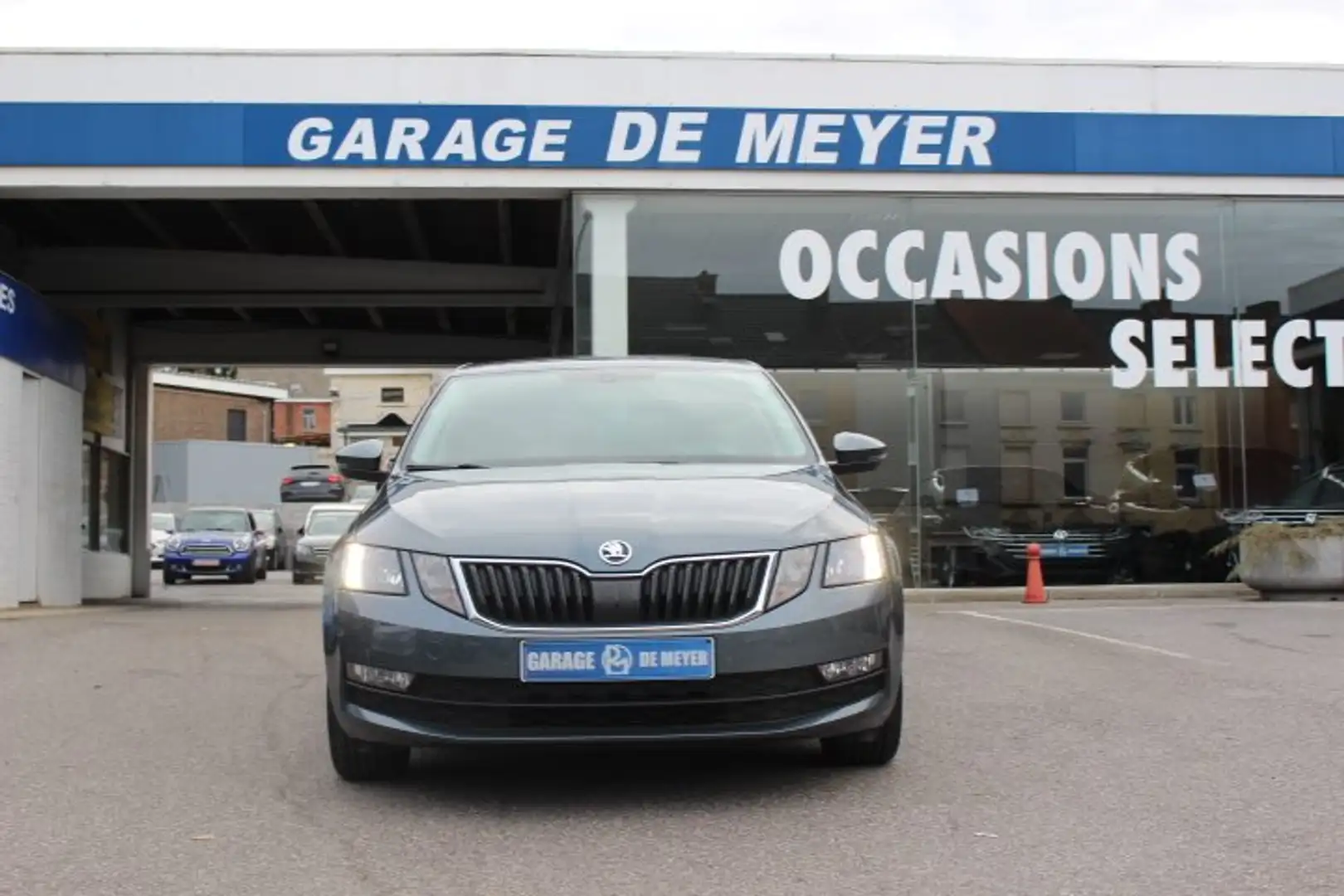 Skoda Octavia Octavia 1.0 TSI Ambition Grijs - 2