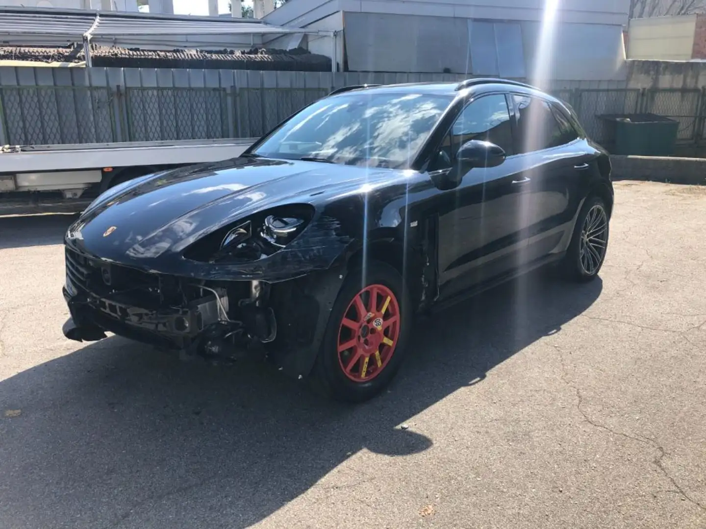 Porsche Macan 2.0 Чорний - 1
