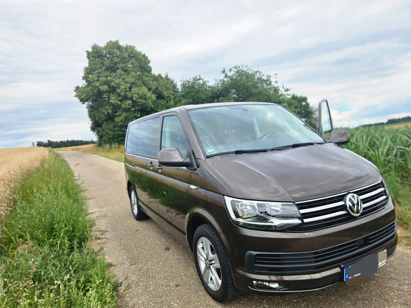 Volkswagen T6 Multivan Transporter T6 TDI BMT Kurz Comfortline Braun - 1
