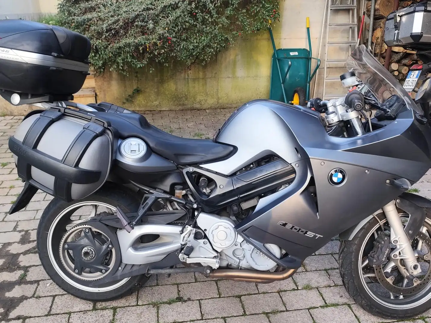 BMW F 800 ST Gris - 2