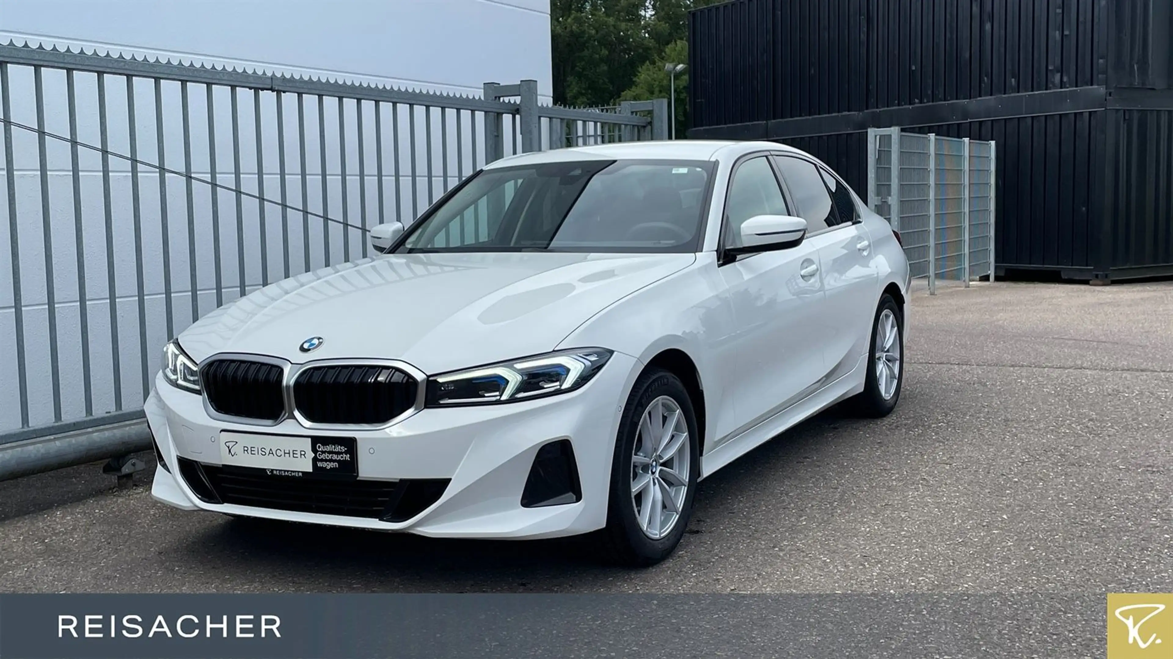 BMW 320 i  Lim LiCo+ adLED ParkAss 17"LM Wireless