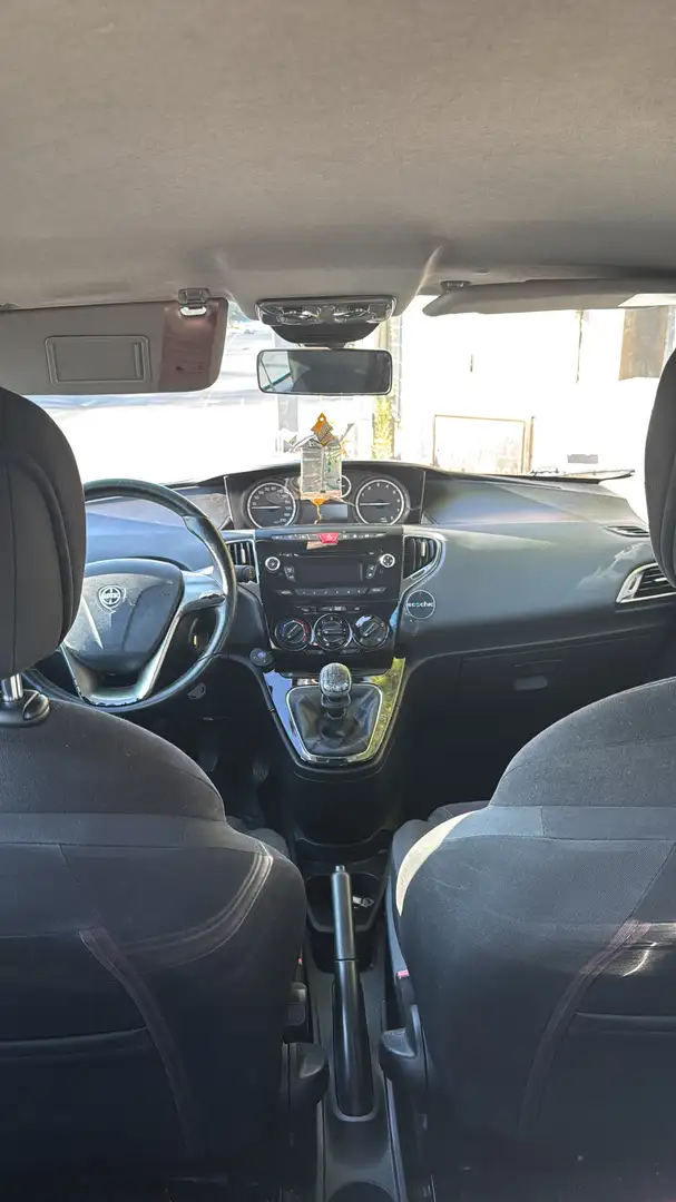 Lancia Ypsilon benzina metano - 2