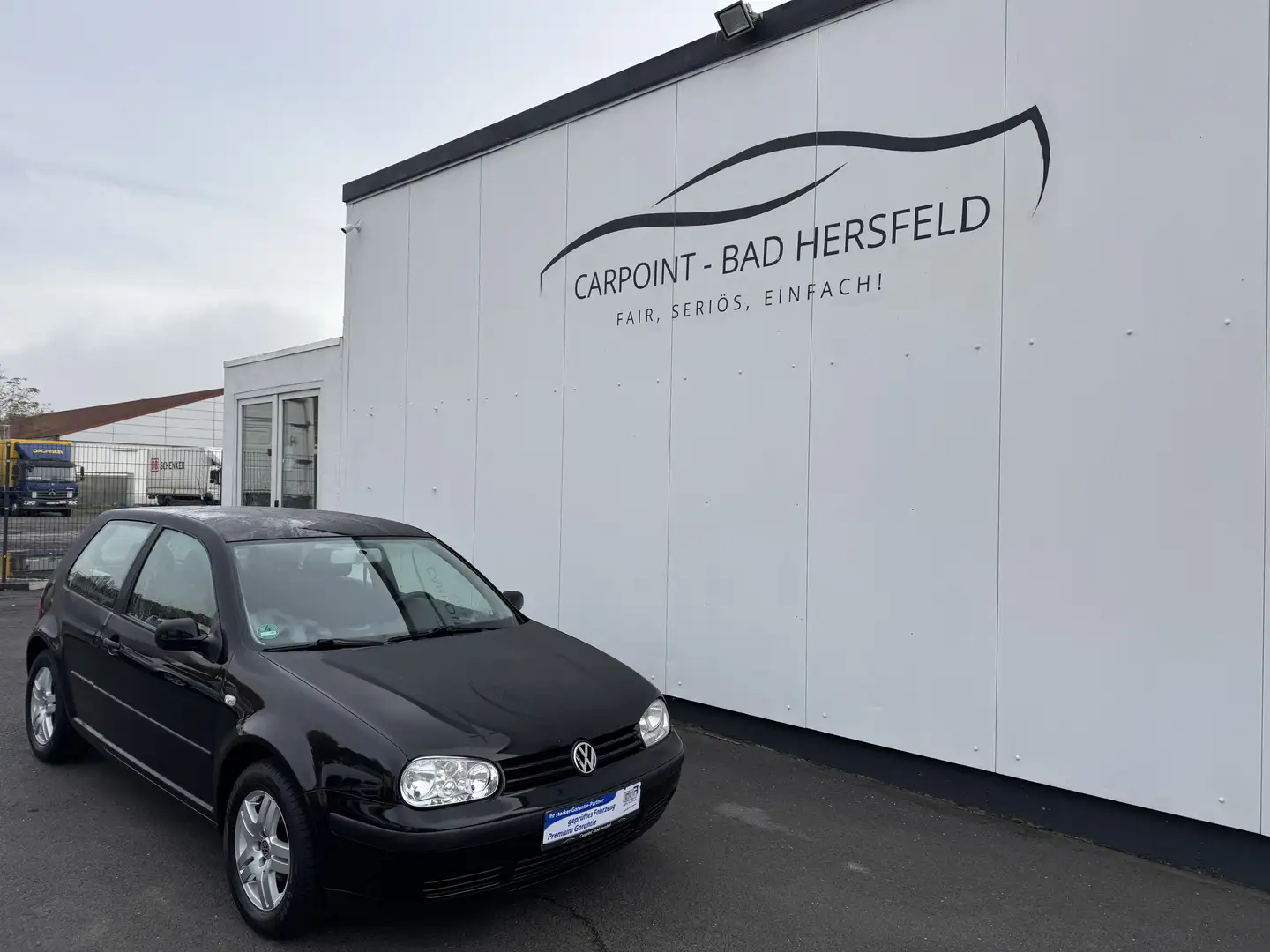 Volkswagen Golf Basis 1.4L| 75PS| KLIMA| AHK| Schwarz - 1