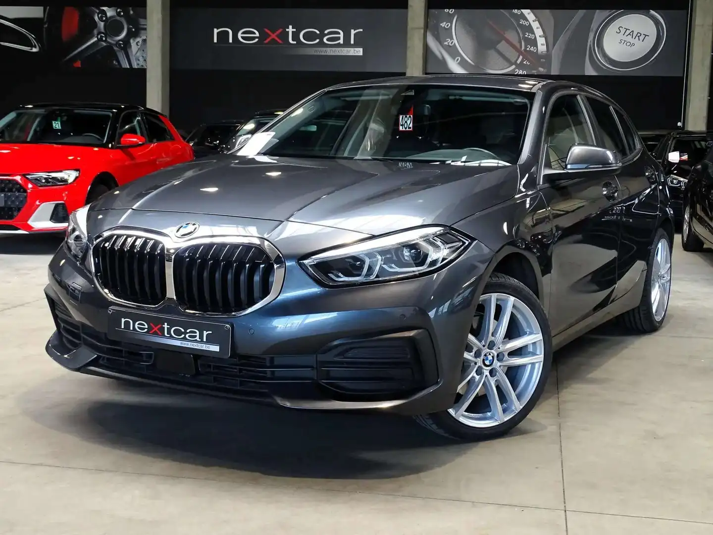 BMW 116 dA Hatch New *LED-NAVI PRO-CRUISE-PARKING-EURO6d* Gris - 1