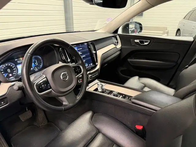 Volvo XC60 view 10