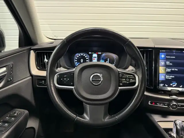 Volvo XC60 view 11