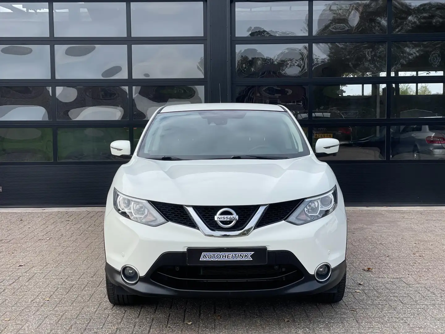 Nissan Qashqai 1.2 Tekna Wit - 2