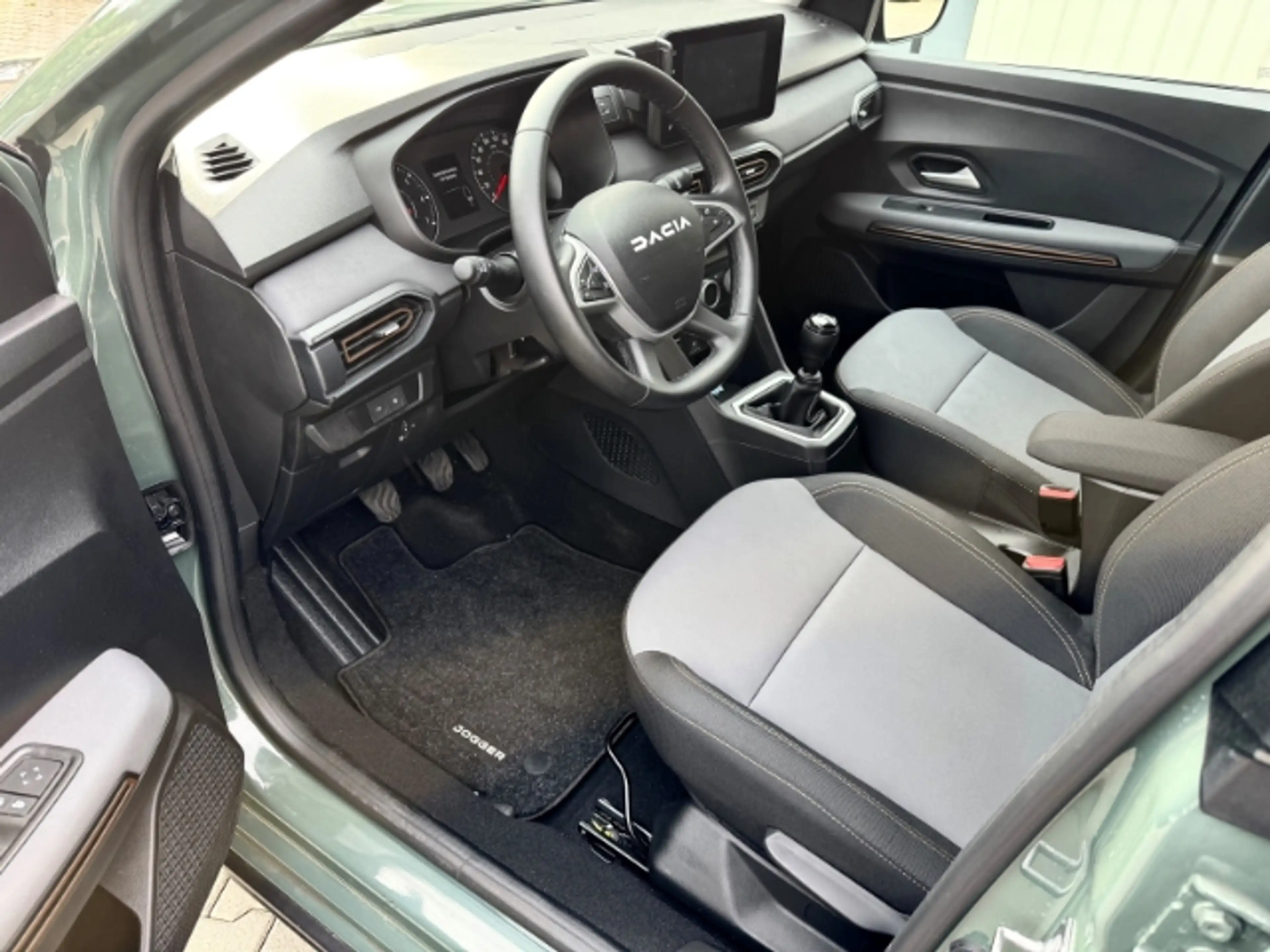 Dacia Jogger Extreme+ 1.0 TCe LPG 7-Sitzer — photo 15