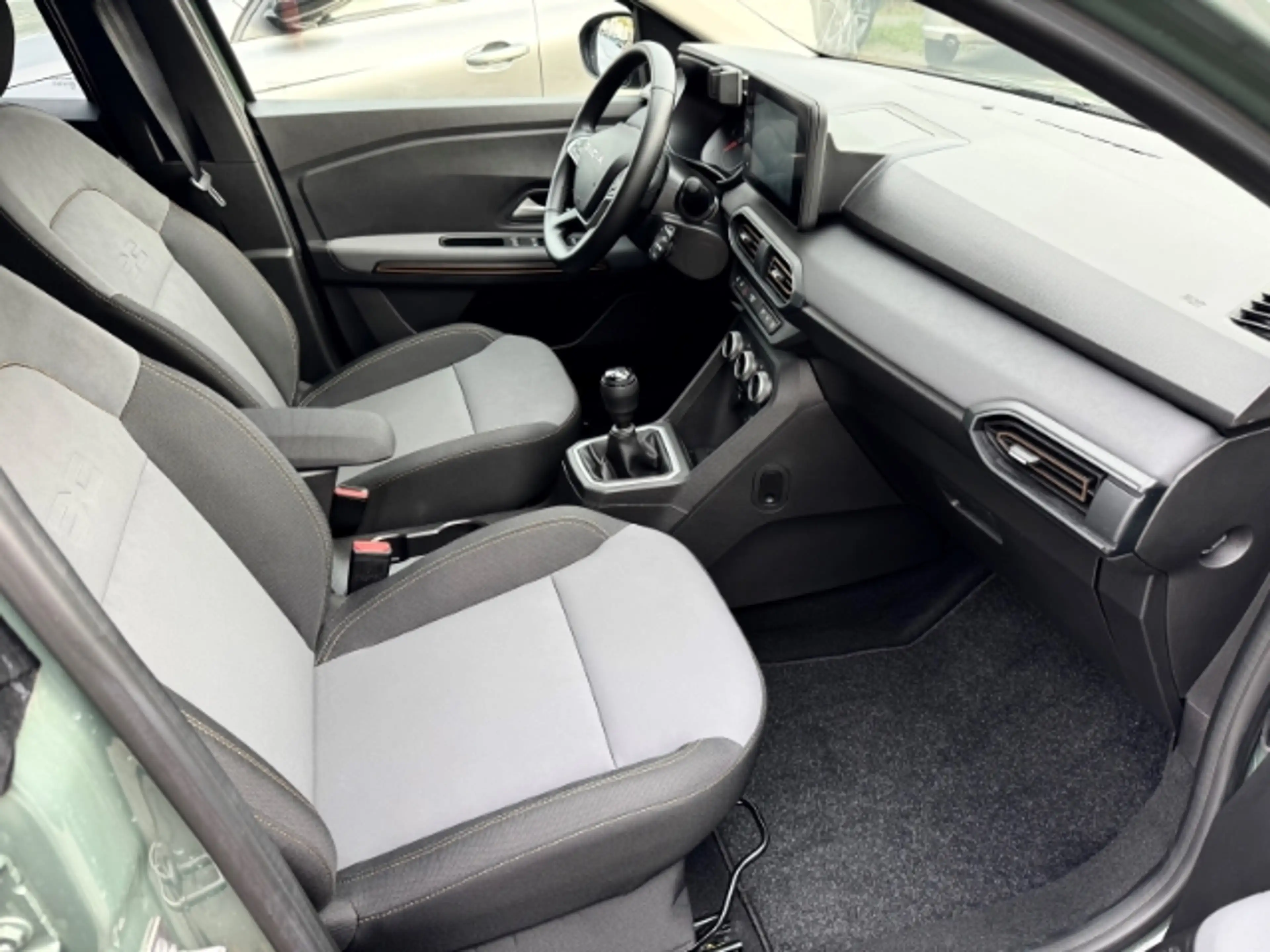 Dacia Jogger Extreme+ 1.0 TCe LPG 7-Sitzer — photo 12
