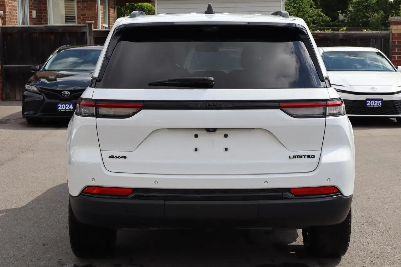 Jeep Grand Cherokee photo Jeep Grand Cherokee
